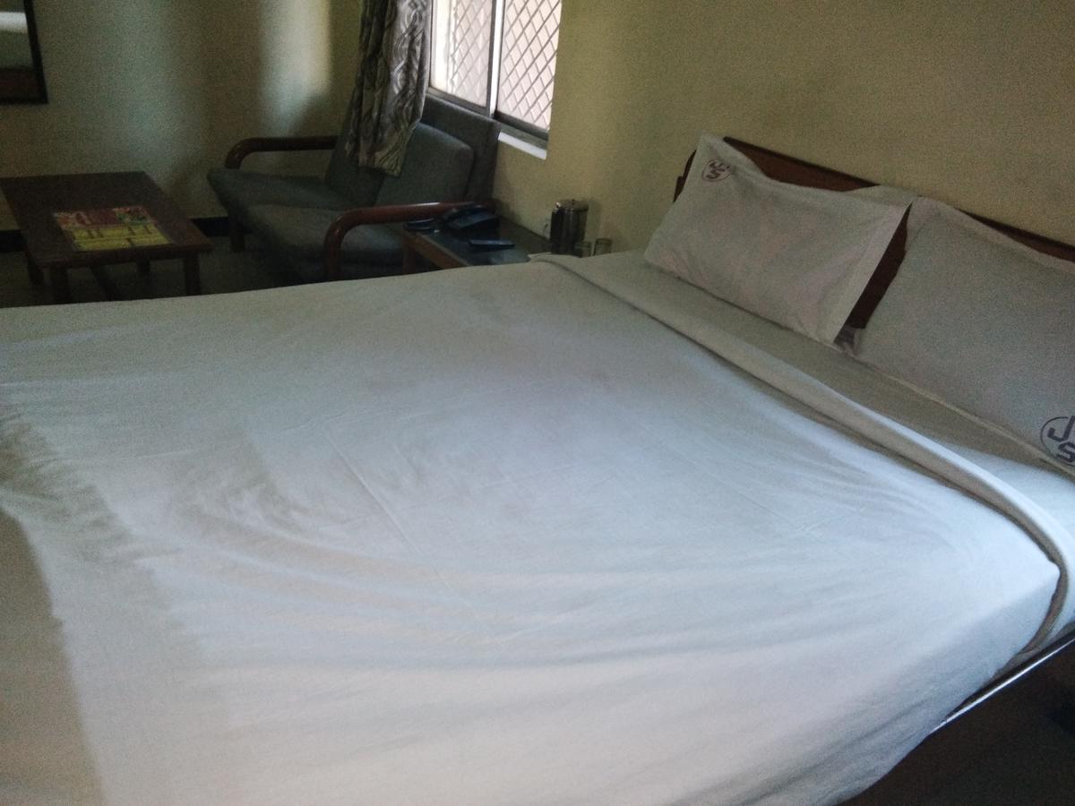 Hotel Jaysanthi Ooty Exterior photo