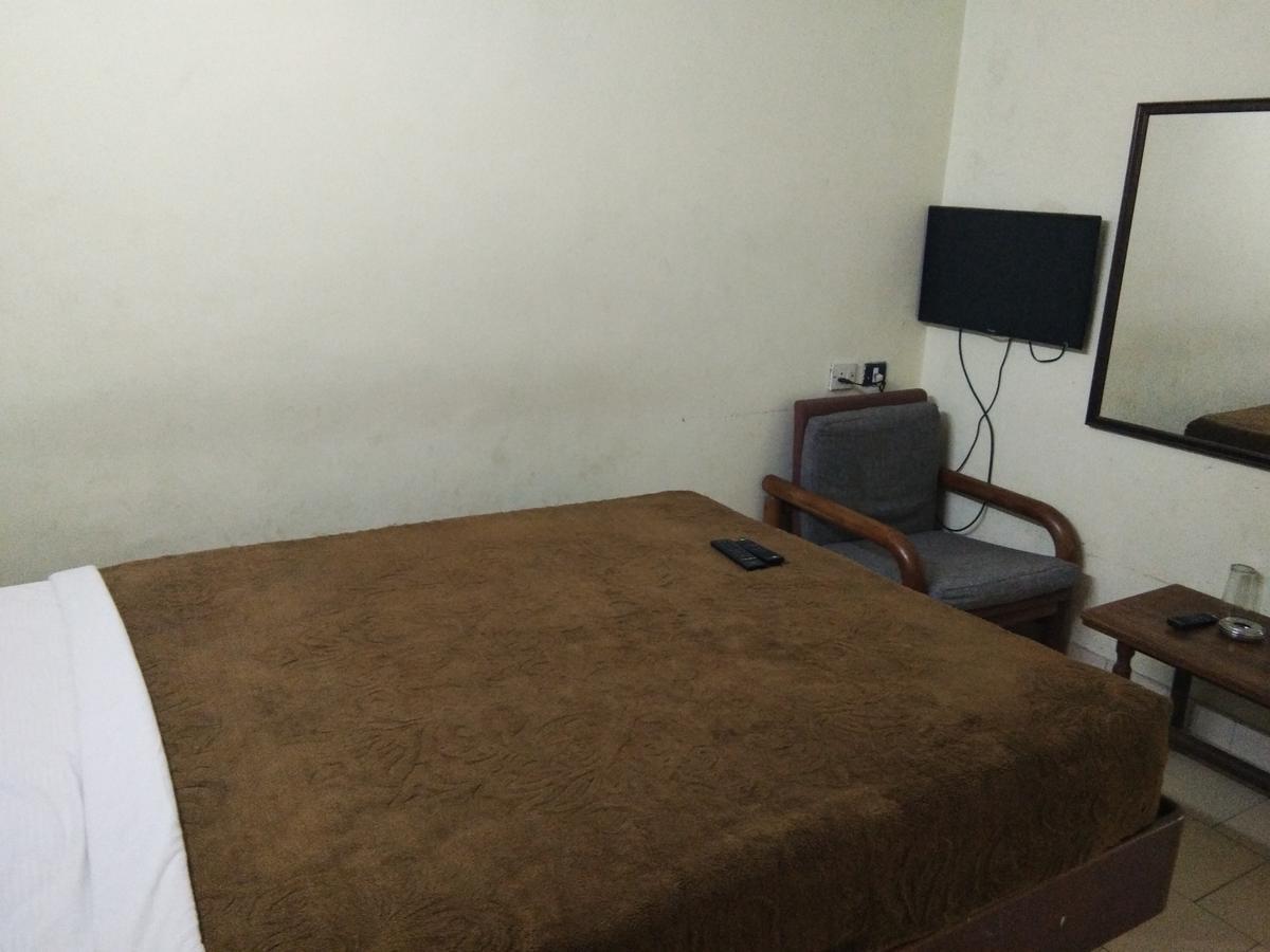 Hotel Jaysanthi Ooty Exterior photo